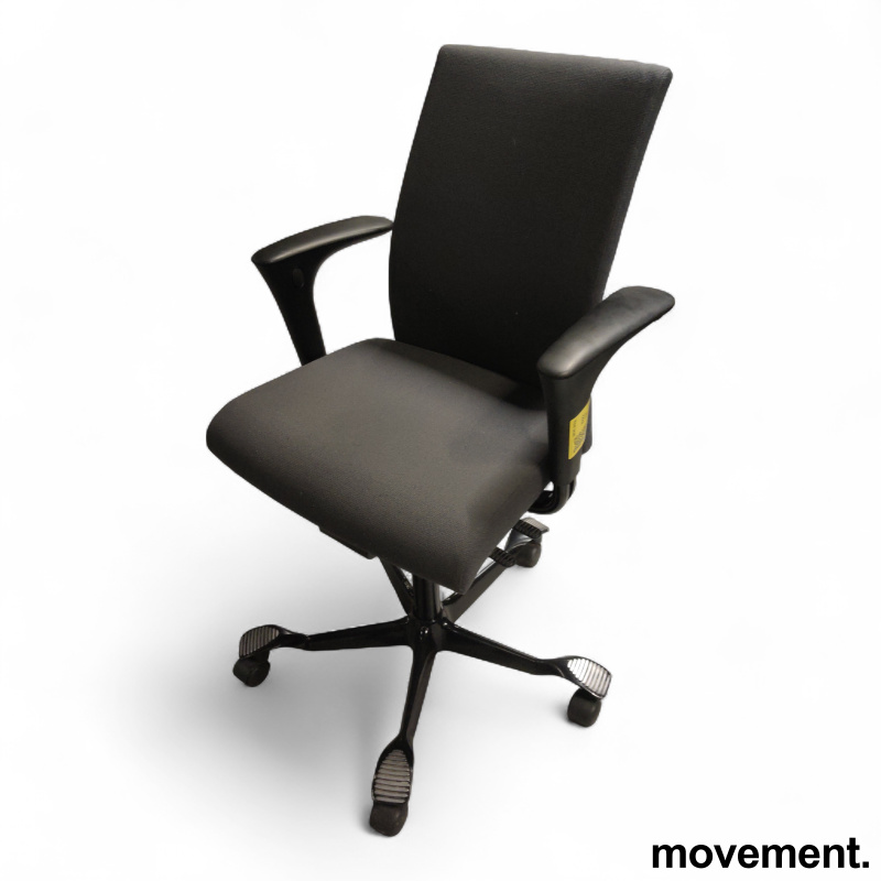 H04 4600 med armlene Mørkt grått - 1 / 2