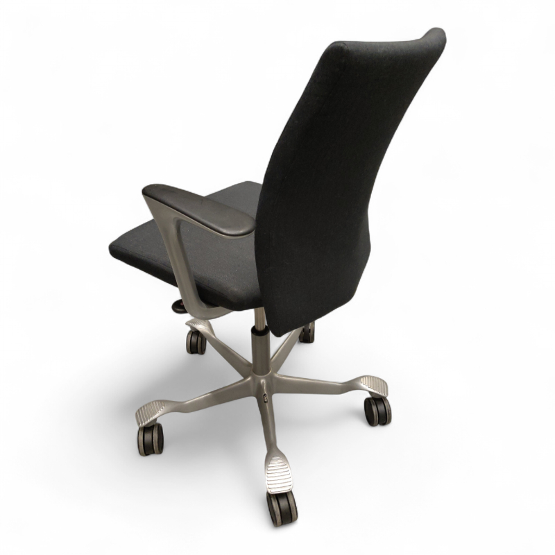 Håg H04 Comm 4472 med armlene Mørkt