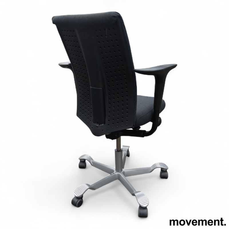 H05 5500 swingbackarmlene Mørkt - 2 / 2