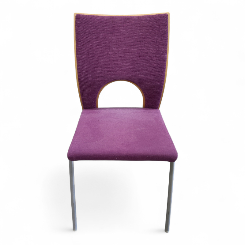 Yin konferansestol, polstret rygg