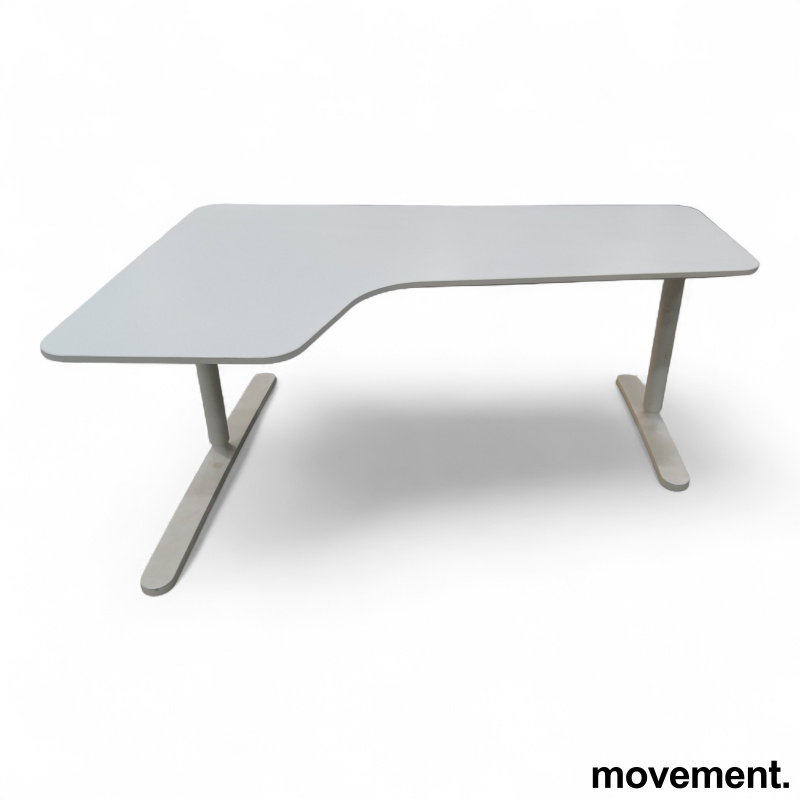 Bekant skrivebord 160x110cm venstre