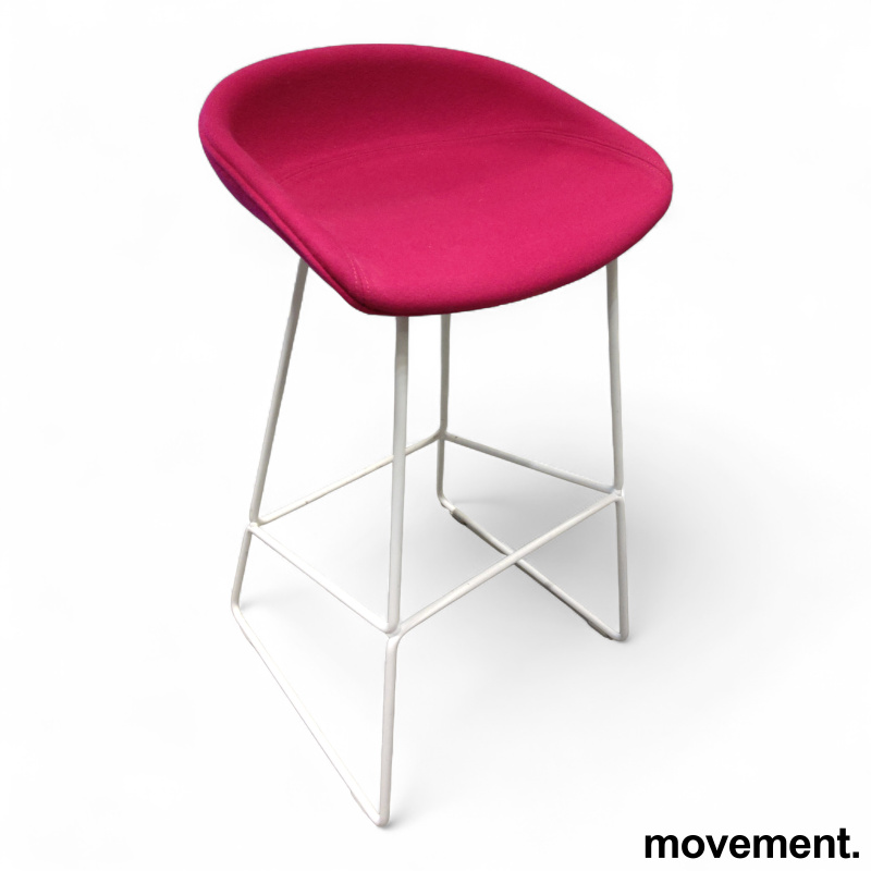 About a stool AAS 39 fullpolstret - 1 / 2