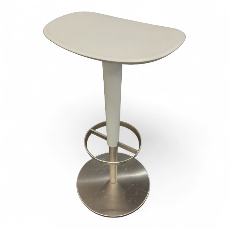 Babar høy barstol Hvit, Pent brukt