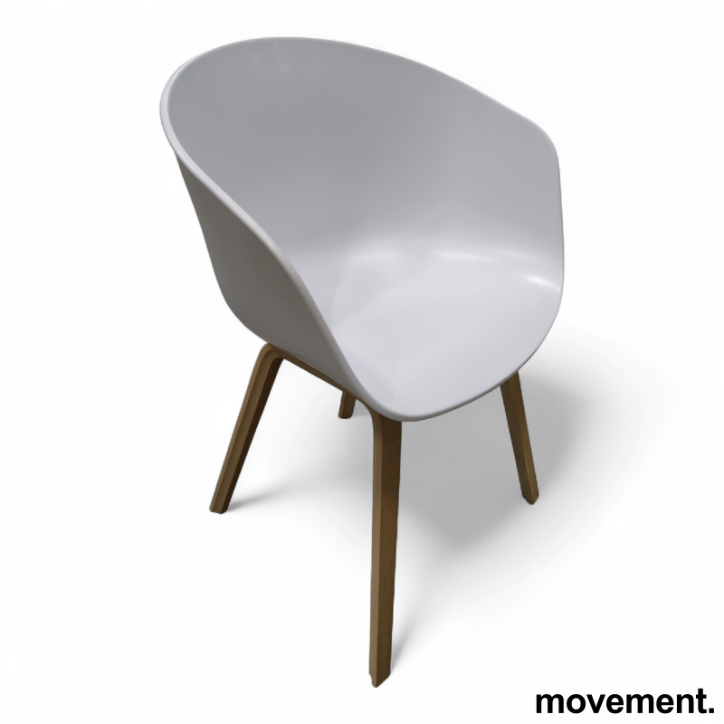 About A Chair AAC22 Hvit plast, - 1 / 3