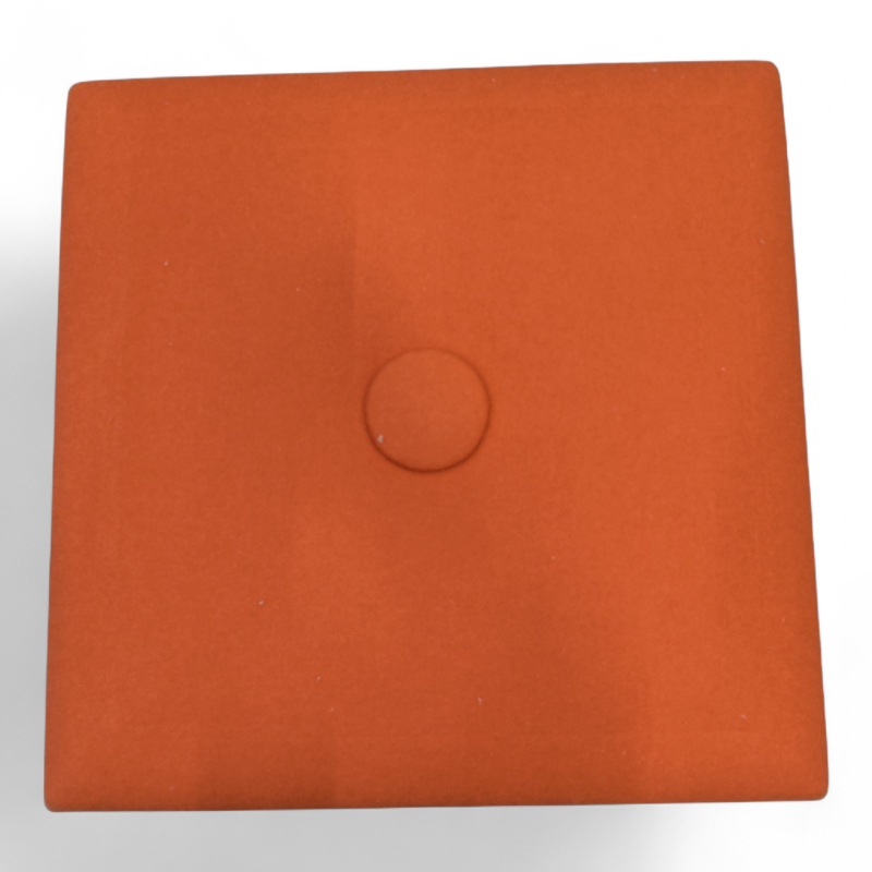 Lydabsorbent Pillow med knapp