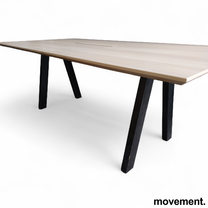 Factor møtebord 200x100cm Lys eik - 2 / 2