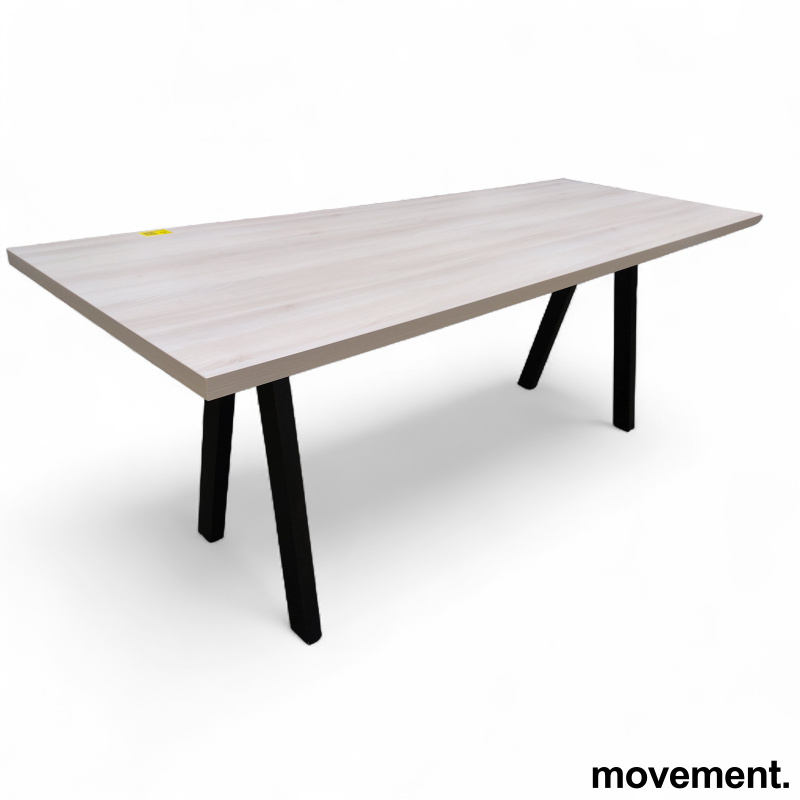 Factor barbord 240x90cm, høyde 92cm - 1 / 3