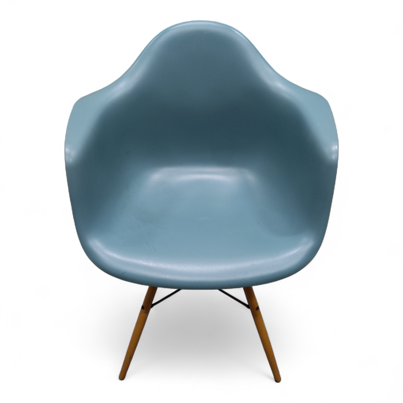 Eames plastic armchair DAW Turkis,