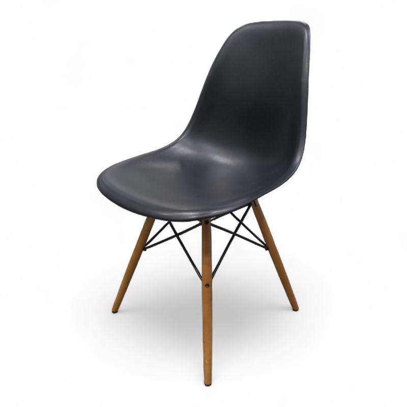Eames Plastic Side Chair DSW Sort