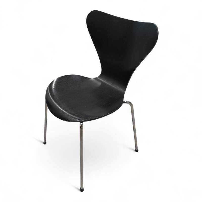 7er 3107 i finèr sortlakkert