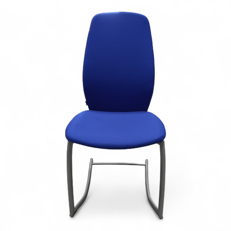 Plus 376 Blått stoff, grått