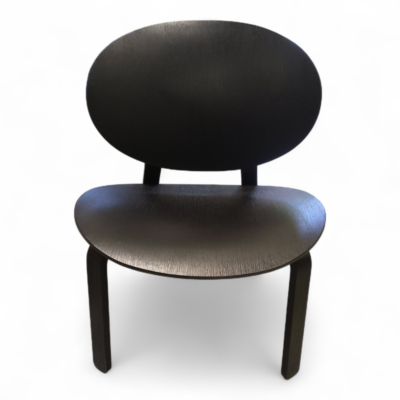 Fröset Sortlakkert treverk, Pent