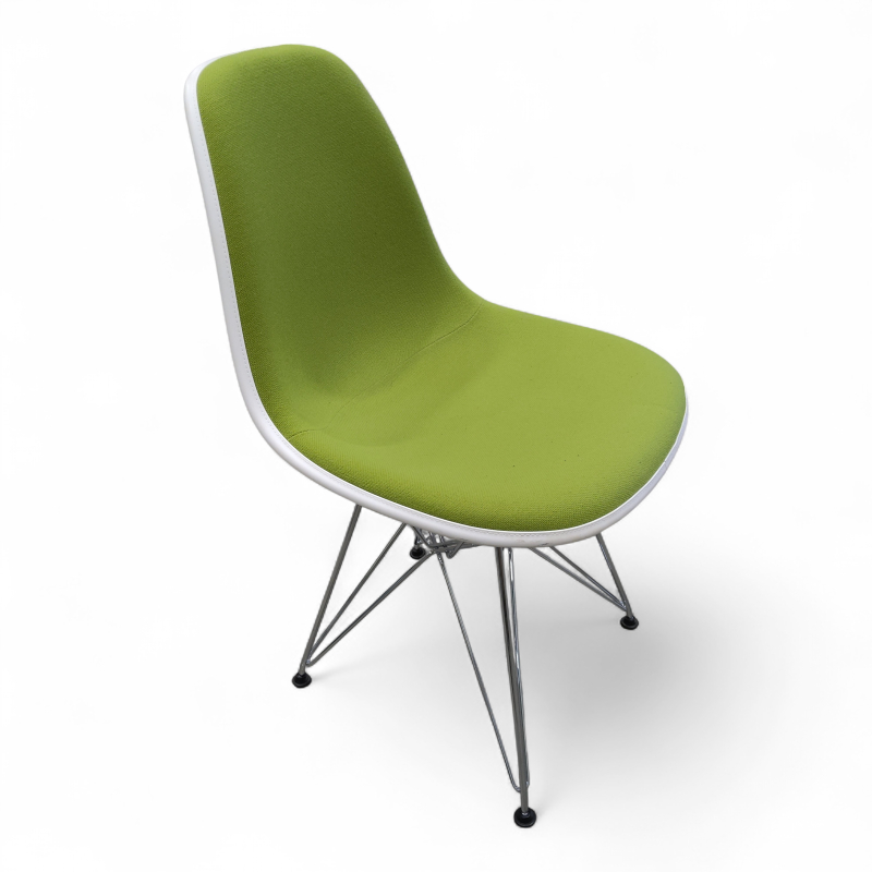 Eames Plastic Side Chair DSR Fully