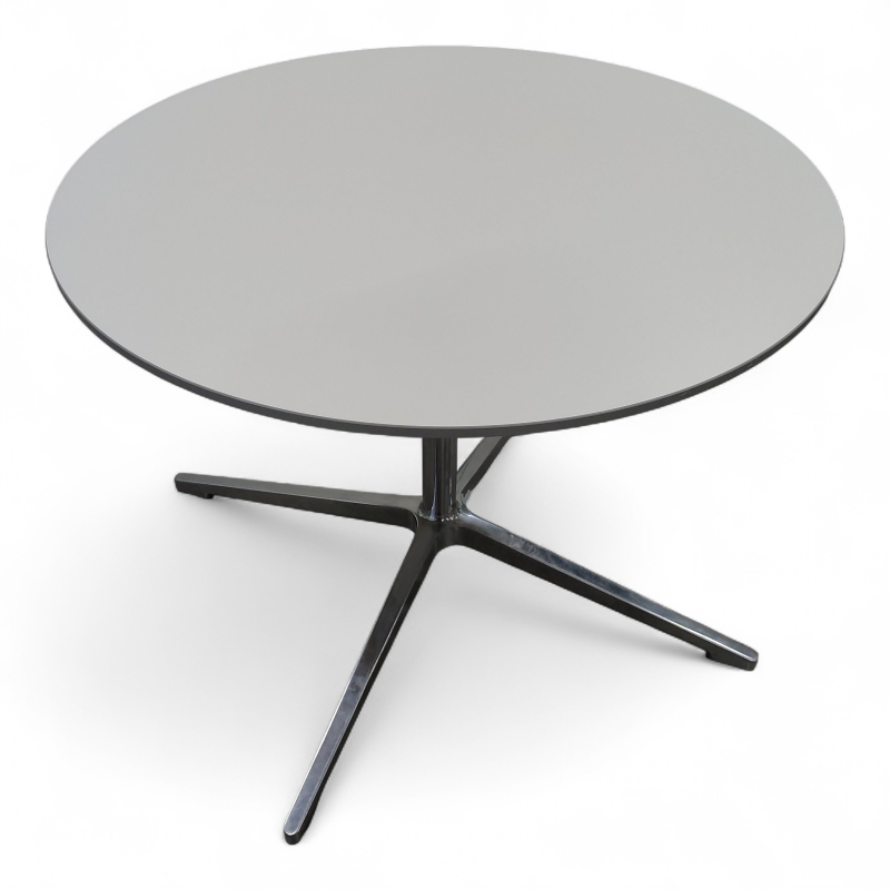 Loungebord Ø=70cm, høyde 53cm Hvit