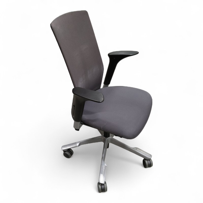 Futu 1020 med armlene Grått stoff,