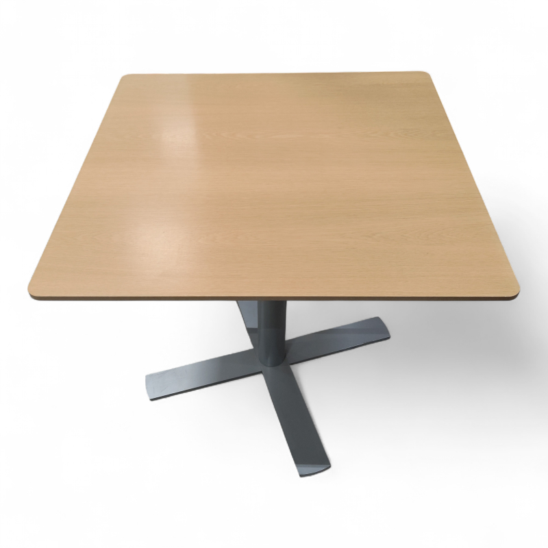 Kantinebord 80x80cm Eik laminat,