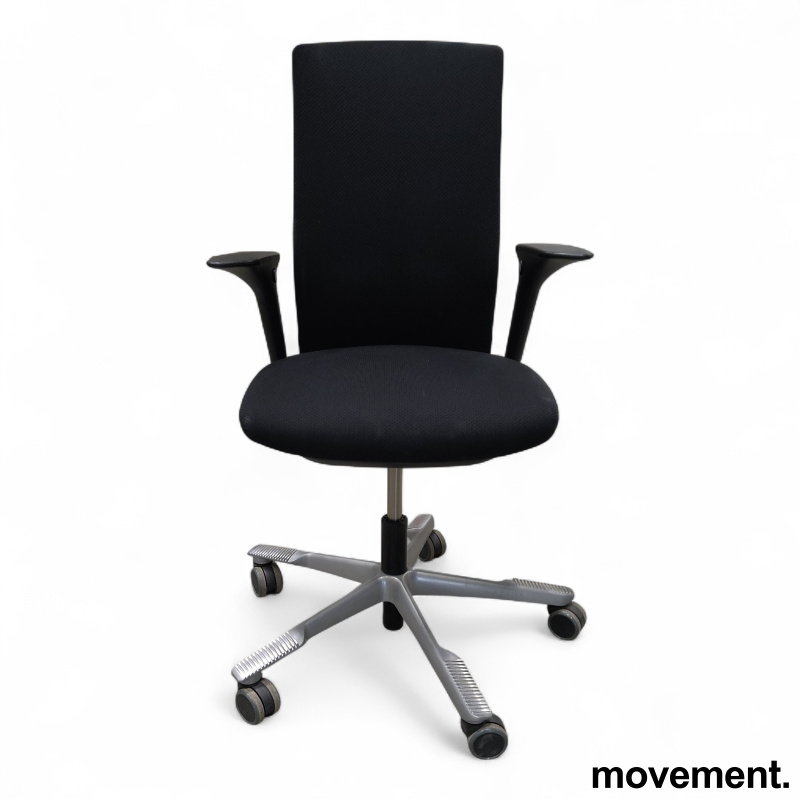 Futu 1020 med armlene Sort stoff, - 2 / 2