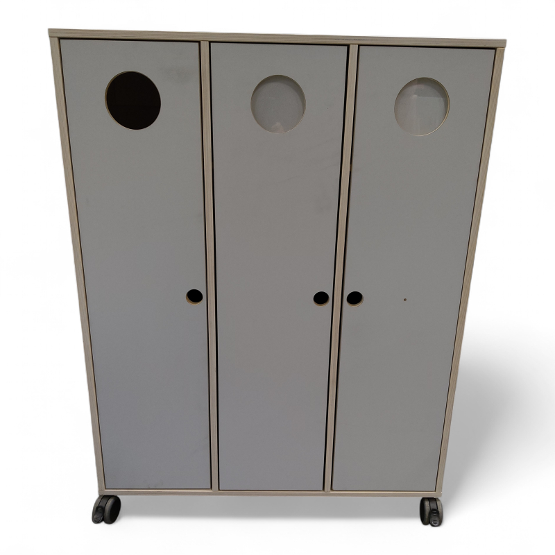 Kloss Garderobeskap 3 rom på hjul