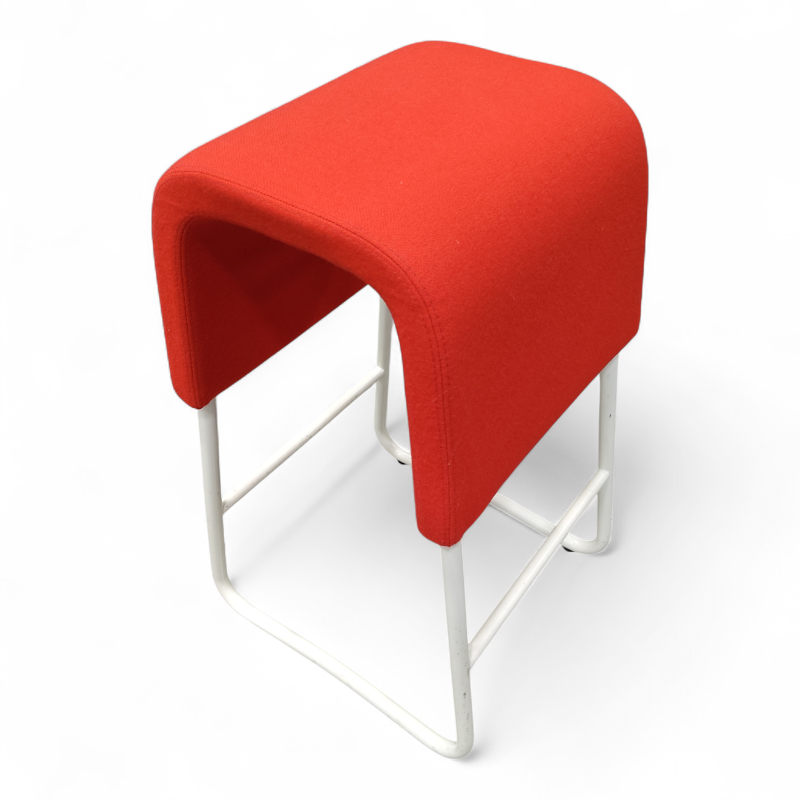 Plint barstol 38cm, lav Rødt stoff