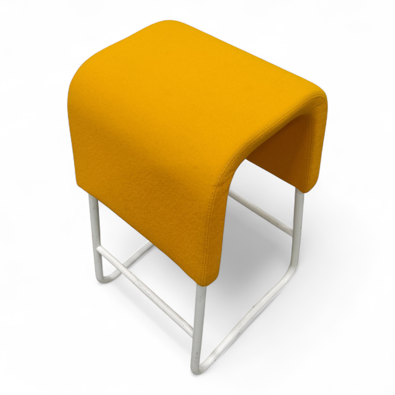 Plint barstol 38cm, lav Gult stoff