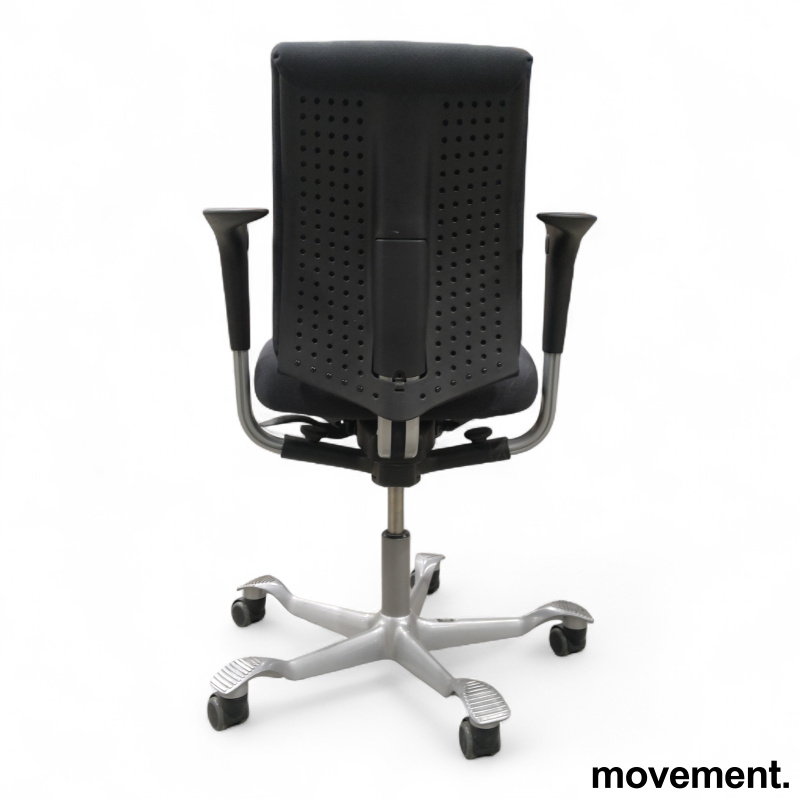 H05 5300 swingbackarmlene Mørkt - 2 / 2