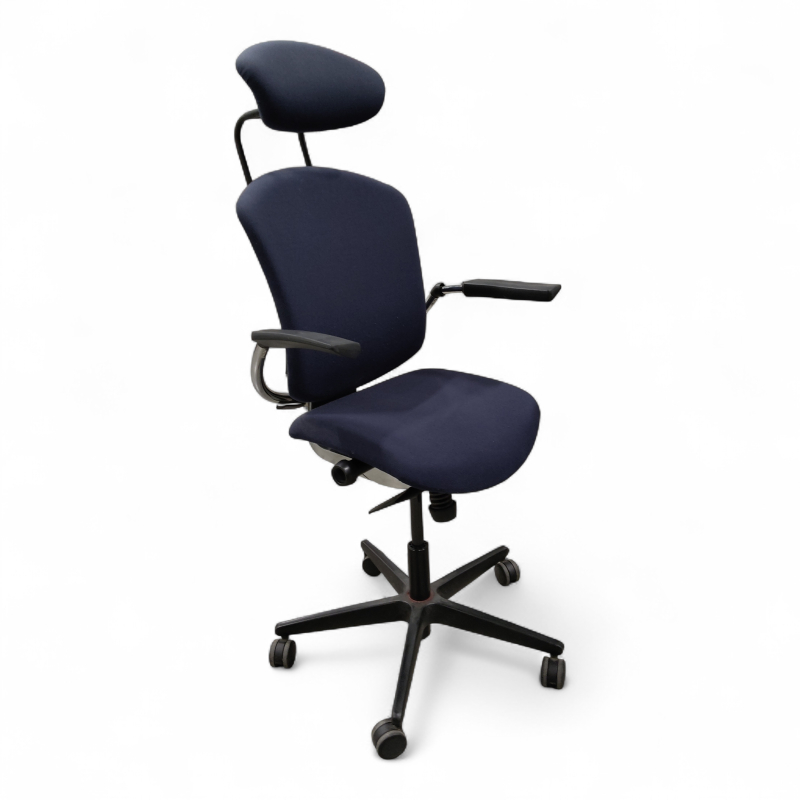 Maxikon med nakkepute og armlene