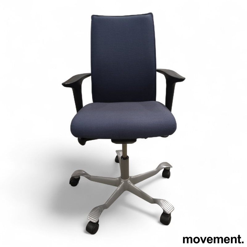 H05 5600 Swingback-armlene Blått - 2 / 3