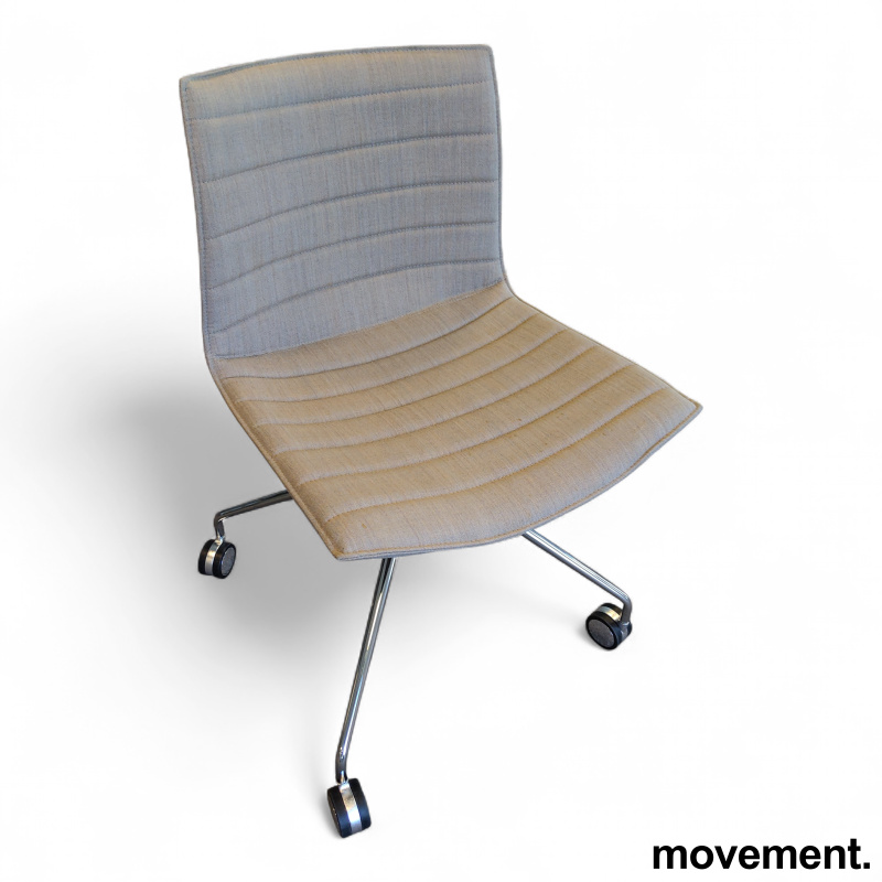 Catifa 46 fullpolstret med hjul - 1 / 2