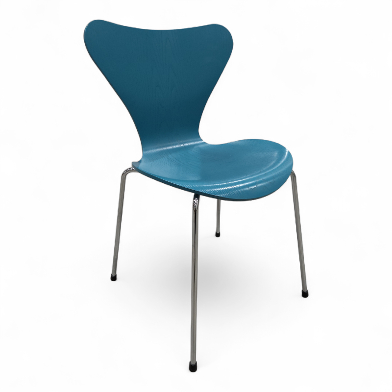 7er 3107 i finèr Petrolblå (farge