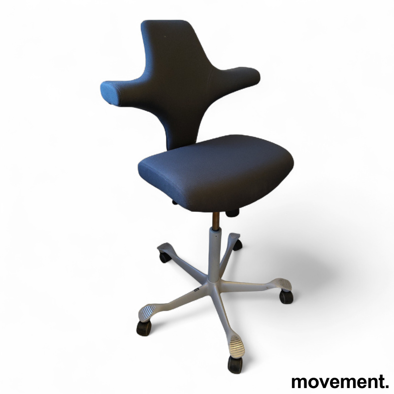 Capisco 8126 høy Mørkt grått stoff - 1 / 2