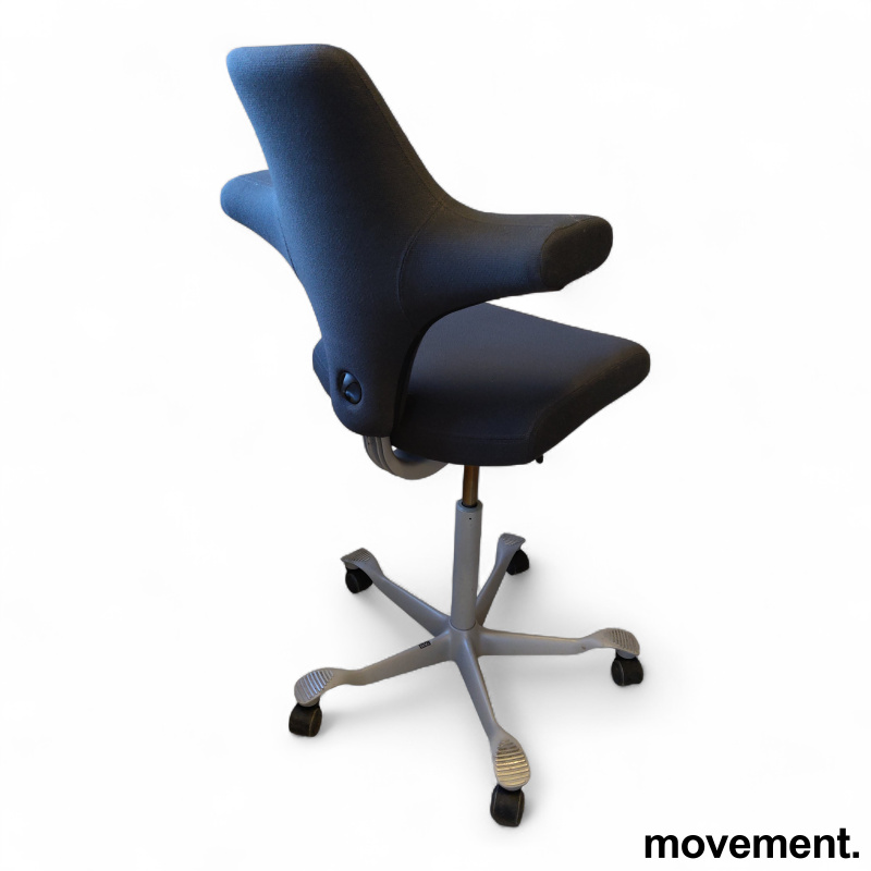 Capisco 8126 høy Mørkt grått stoff - 2 / 2