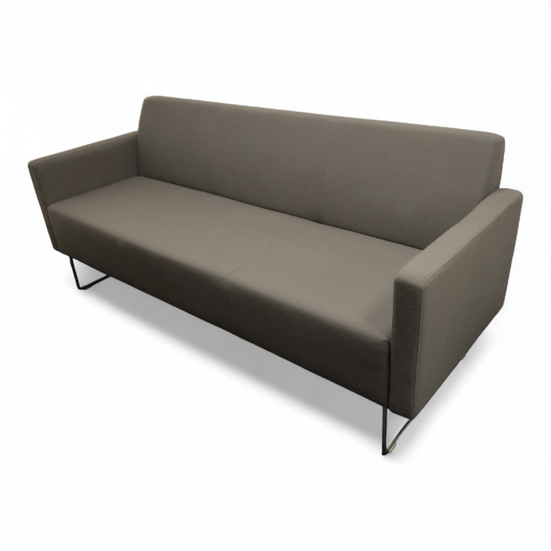 Pivot 3-seter med armlene Mørkt