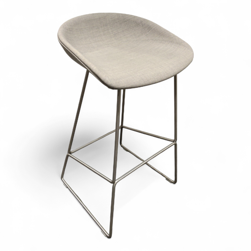 About a stool AAS 39 fullpolstret