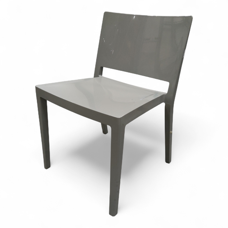 Lizz  Grå, Pent brukt