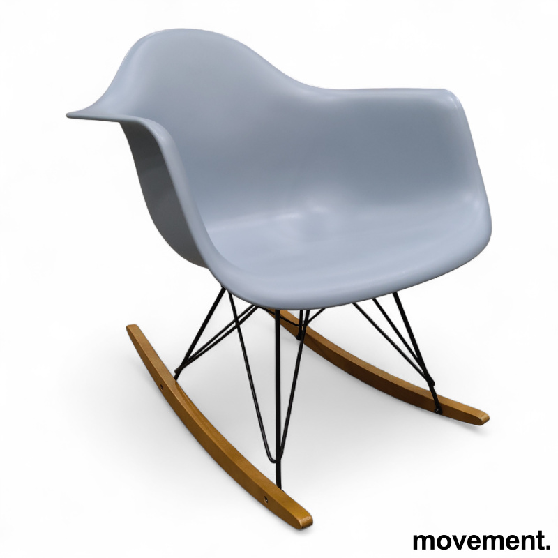 Eames Plastic Armchair RAR - 1 / 3