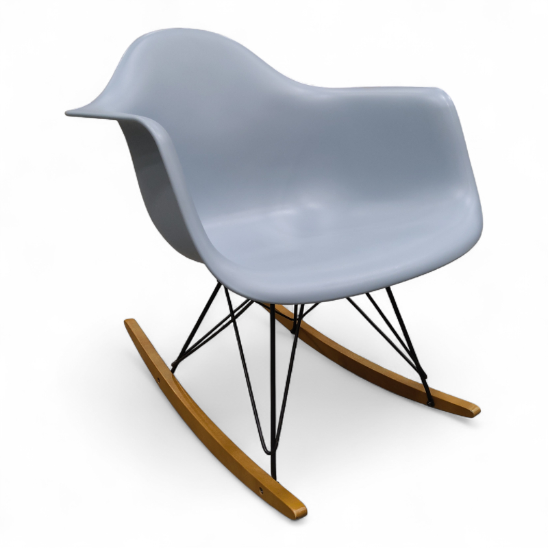 Eames Plastic Armchair RAR