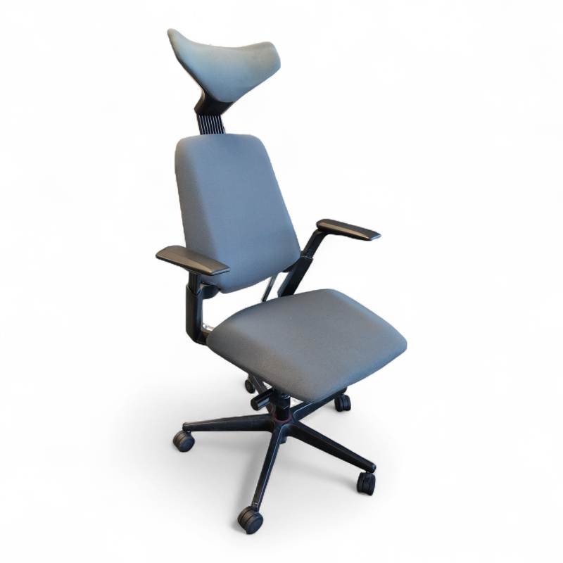 S3 med nakkepute og armlene Grått