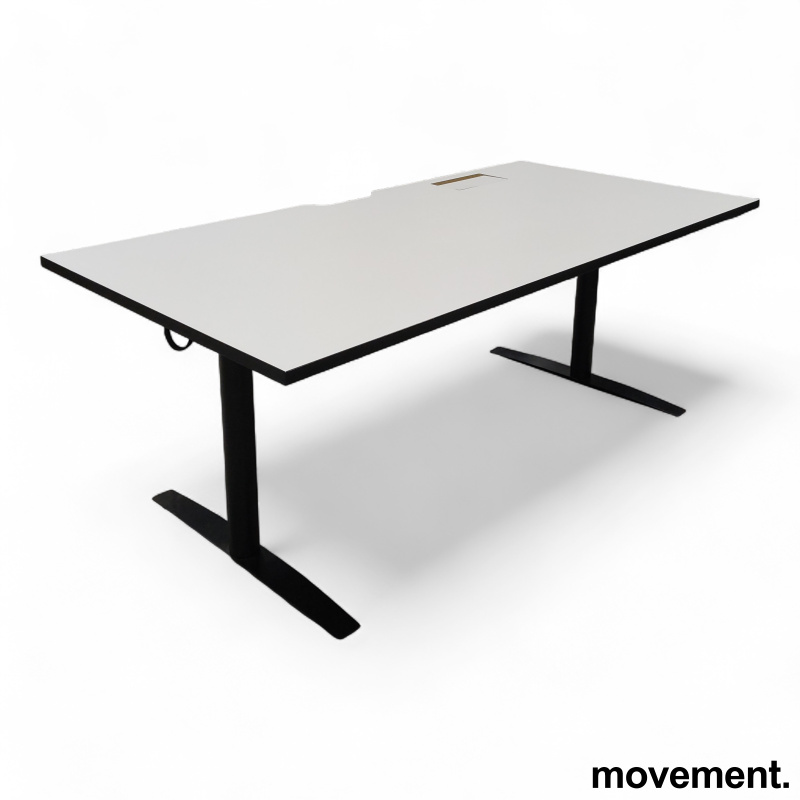 Solgt!Explorer hevsenk 180x90cm Hvit - 1 / 2