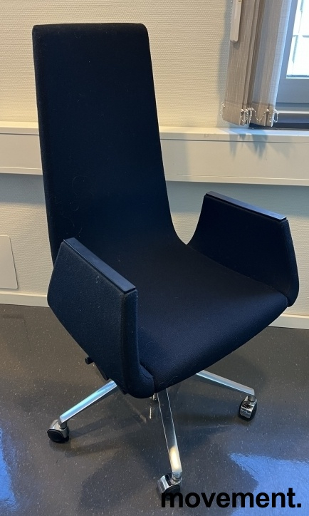 Clint med høy rygg og polstret