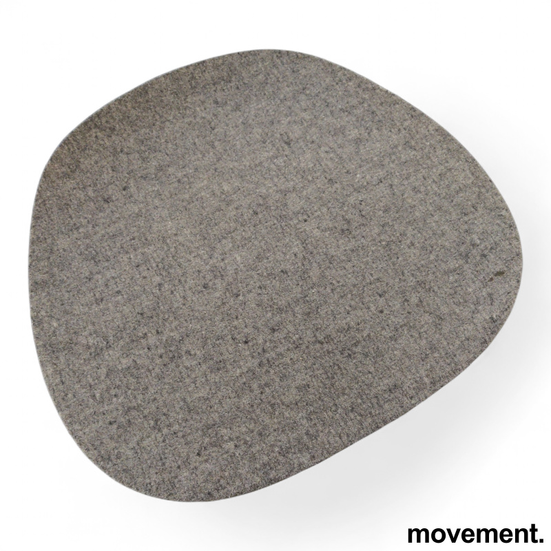 Stk. 7 Felt seatpads, Eames side chairs Grå, Pent brukt Parkhaus