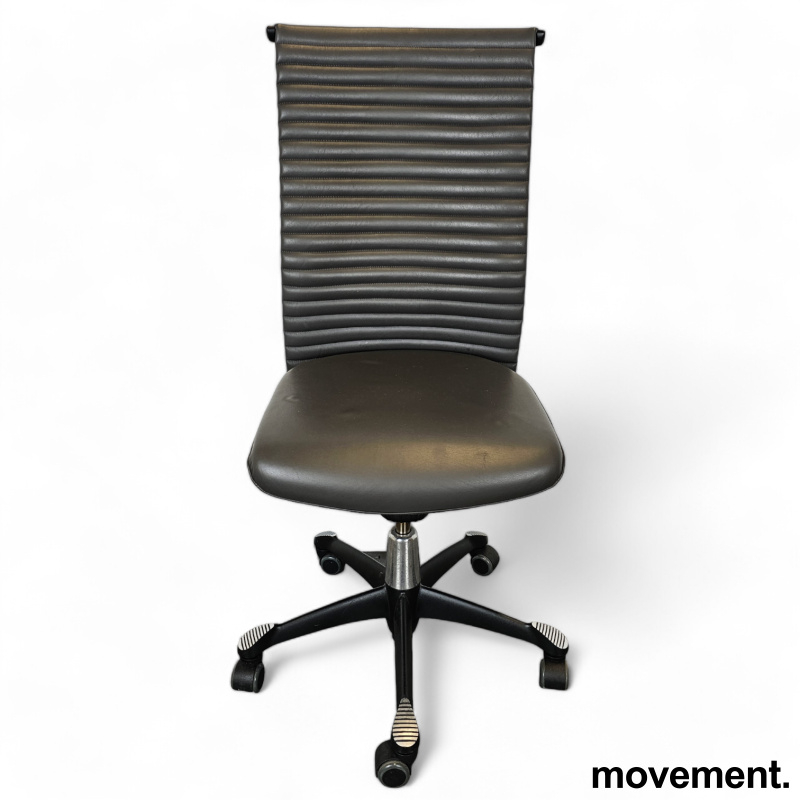 H09 Comm 9372 uten armlene Grått