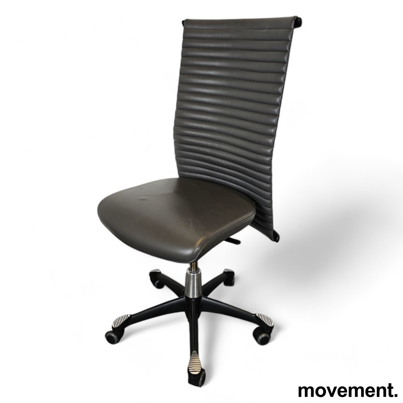 H09 Comm 9372 uten armlene Grått