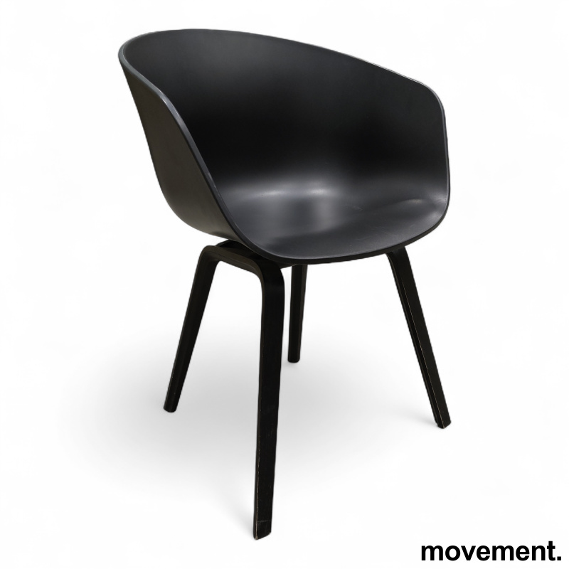 About A Chair AAC22 Sort plastskall - 1 / 3