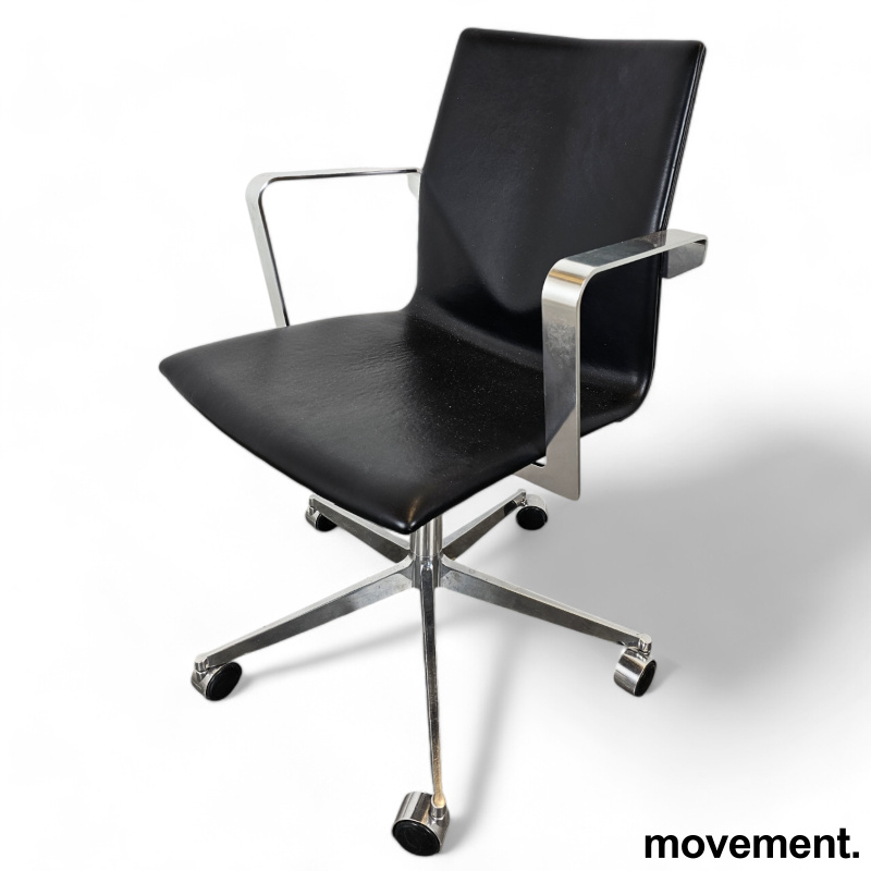 Fourcast XL med armlene og hjul