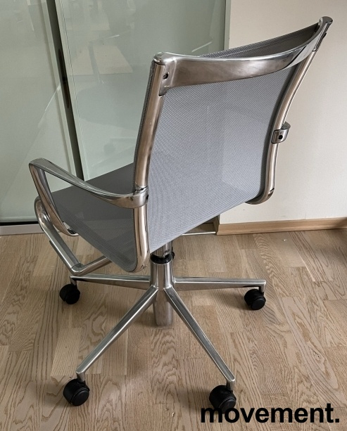 Rollingframe med hjul og armlene