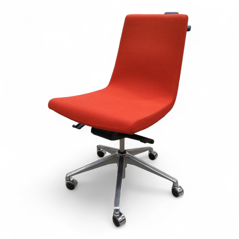 Clint med lav rygg og 5er kryss med