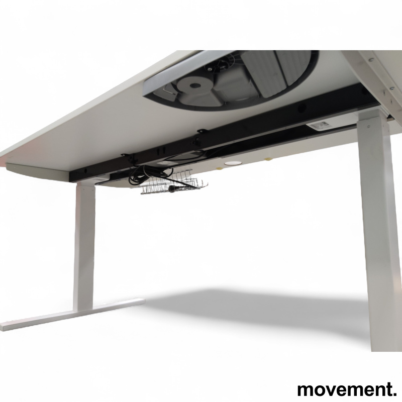 Skrivebord med elektrisk hevsenk - 3 / 3