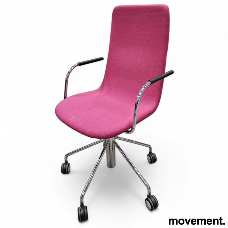 Sola med høy rygg, armlener og hjul - 1 / 3