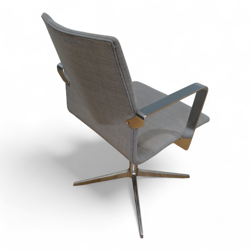 FourCast XL med armlene Lys grått