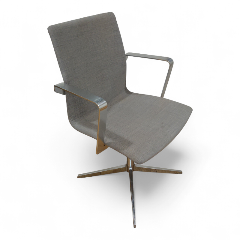 FourCast XL med armlene Lys grått